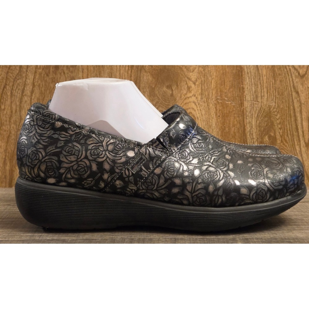 Grey's Anatomy Softwalk Nursing Clogs Womens Size 11 Black Silver Flower Design